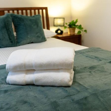 לונדון Notting Hill Cozy 2 Bedroom Flat מראה חיצוני תמונה